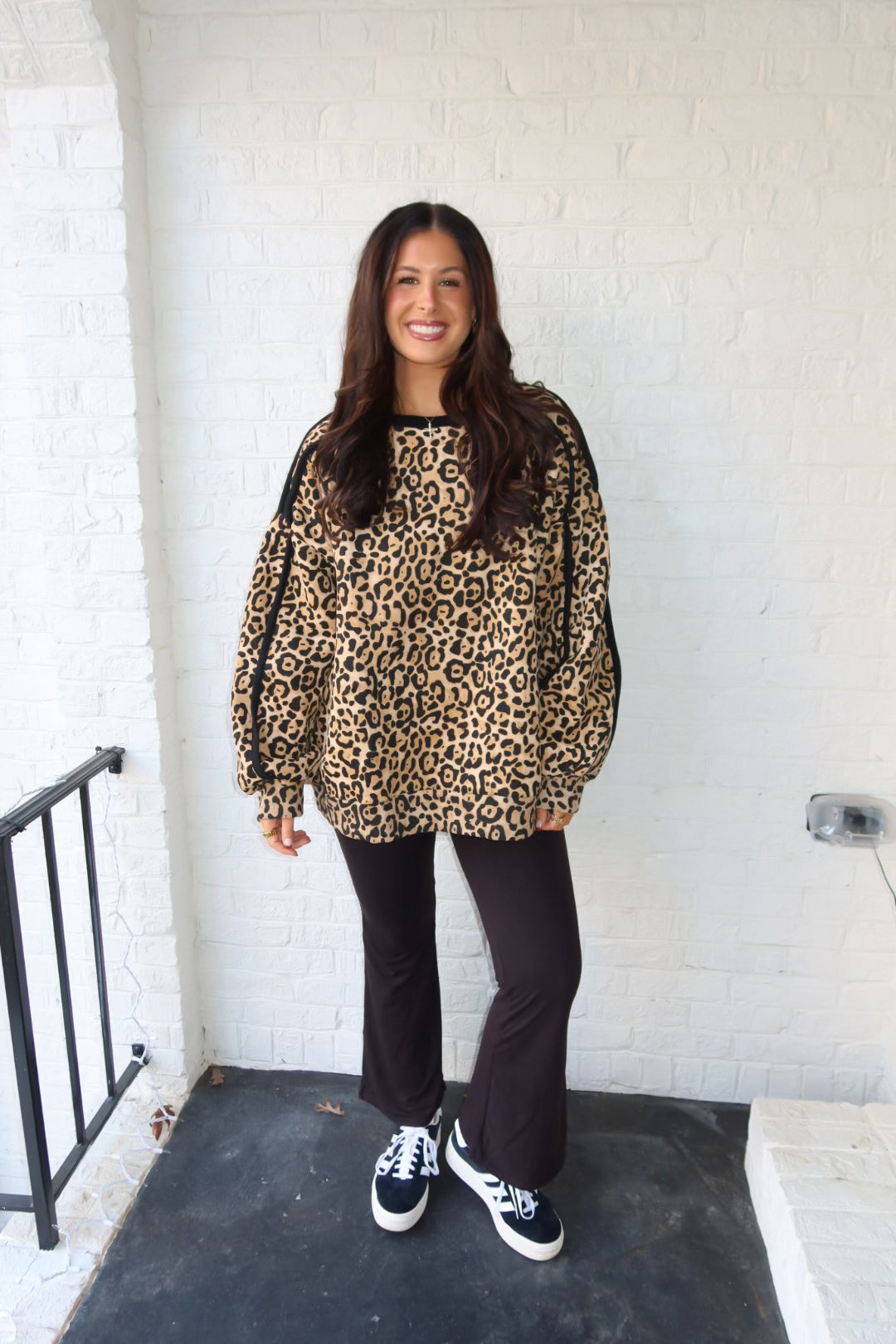 Binding Edge Leopard Pattern Loose Fit Sweatshirt